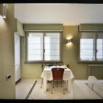 Comosole شقة
